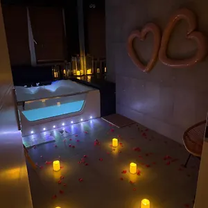 Z Prywatnym Jacuzzi - Bezplatny Parking - Ogrod Poznań